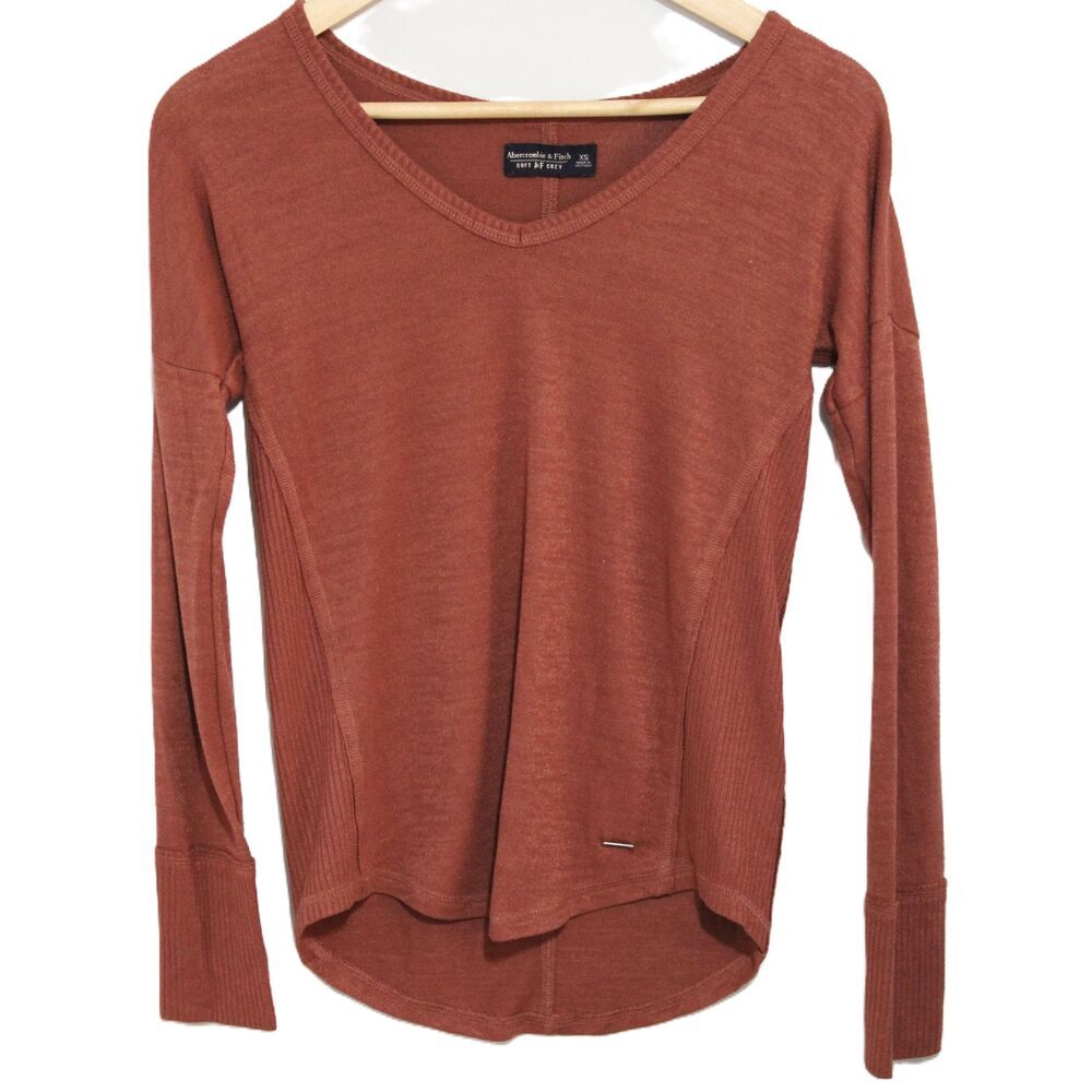 Womens Abercrombie & Fitch Soft AF Cozy Red Ribbed Knit V-Neck Sweater Size XS